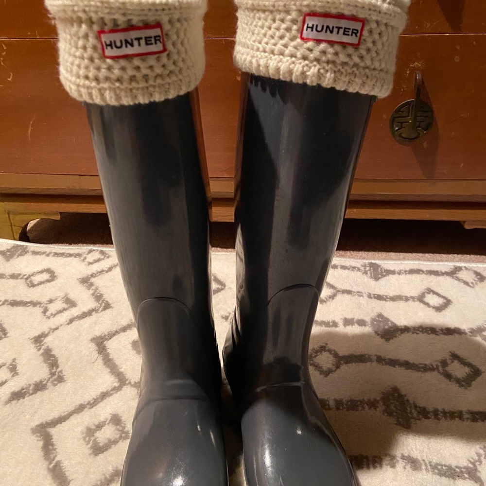 Hunter boots- gray- women’s size 9 with socks